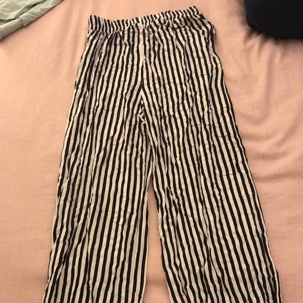 Forever 21 Striped Flowy Pants
